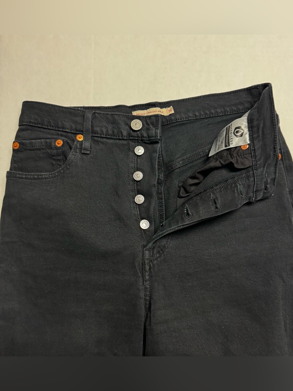 Levis Premium Women's Black Ribcage Straight Ankle Jeans In Black Spruce 28x26 - Picture 5 of 11